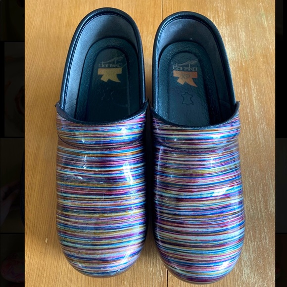 Dansko Clogs Size EU 39 US 8.5 - Picture 1 of 3